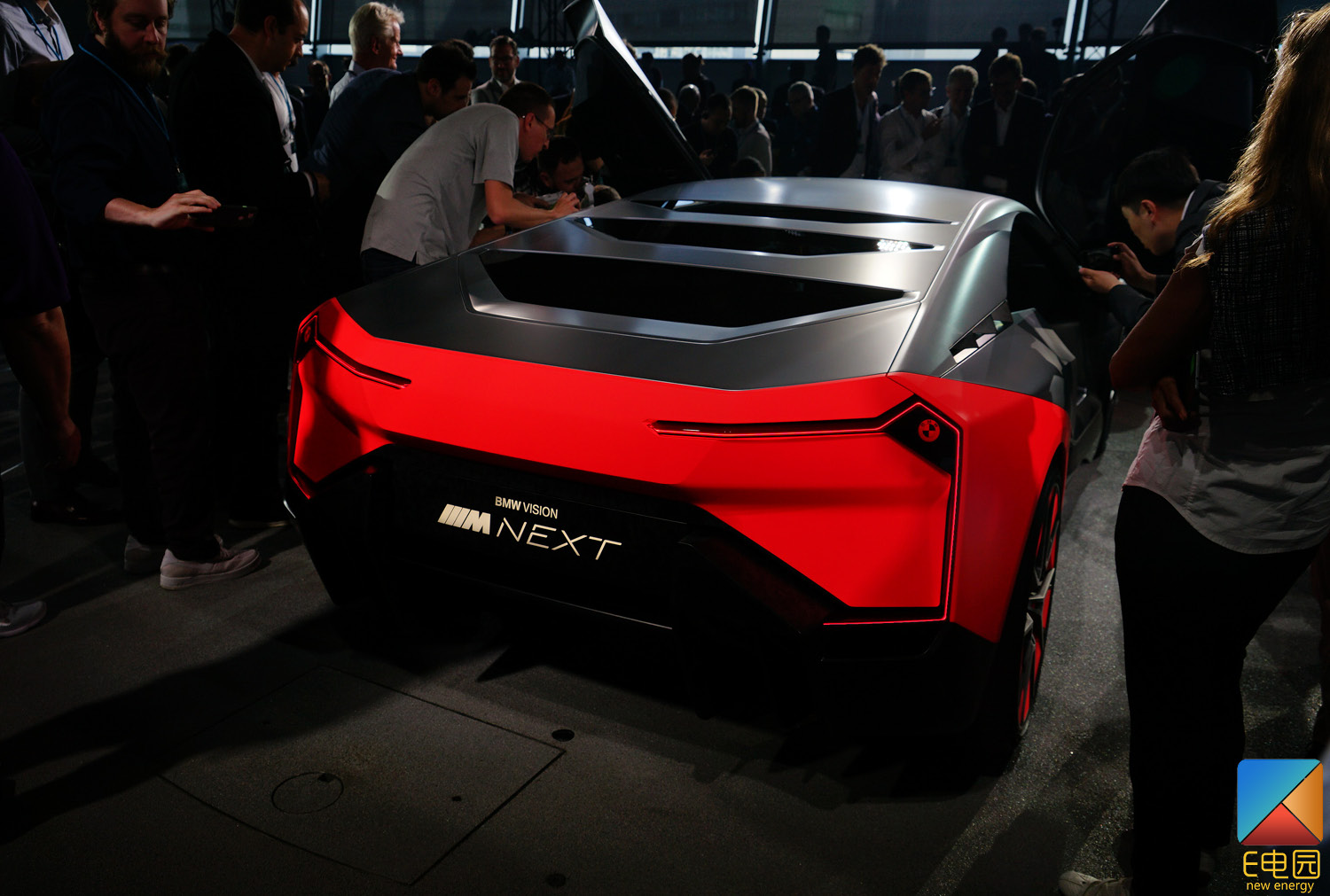 或为m系列发展新趋势 宝马vision m next概念车亮相
