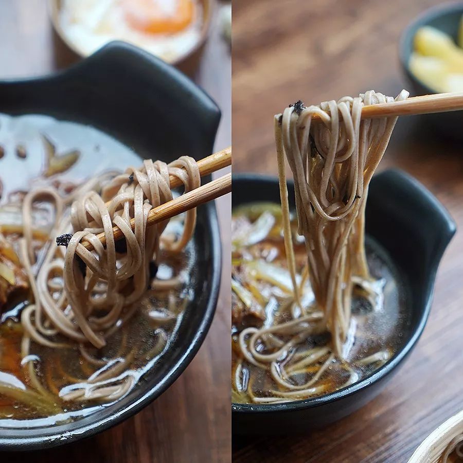 牛肉汤,荞麦面,温泉蛋,夏日午后客厅里的电风扇,真tm完美