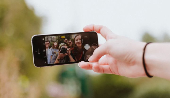 熟悉的陌生人完整版免费观看手机 5a4b99bf59fb4ec8bd878d34aae6ecdb.jpeg