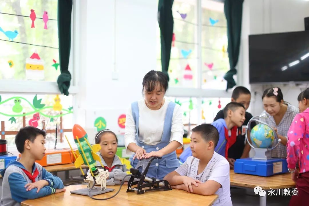 来看看永川这所小学的金娃娃们