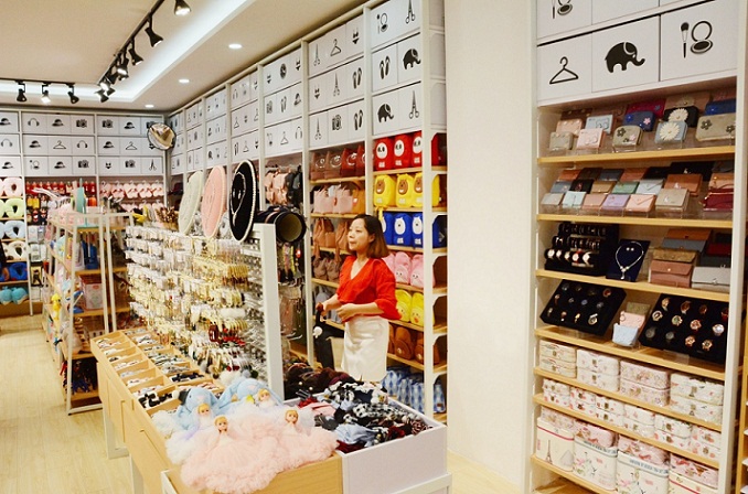 小商品批发店面照片怎么拍好看