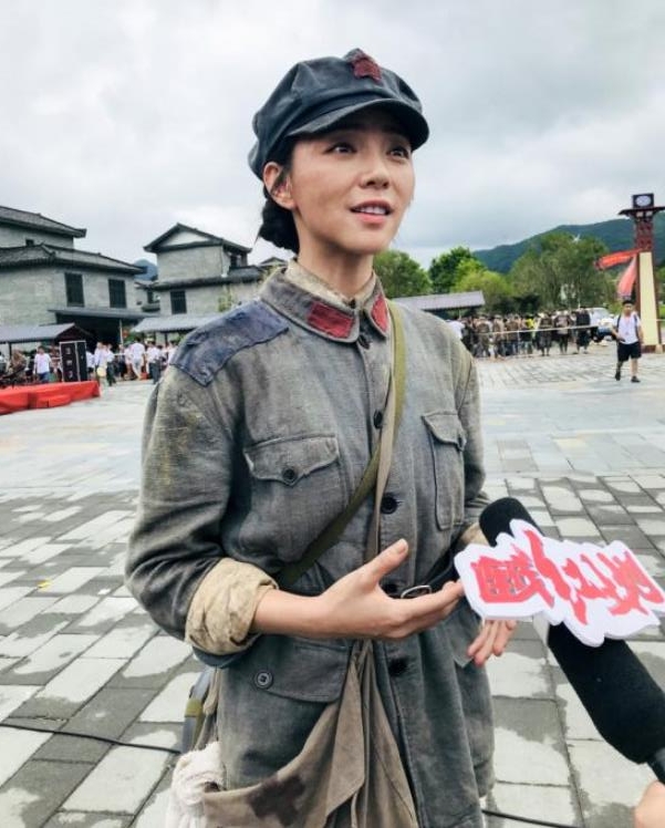 原创讲述三位女红军与村民情意的半条棉被开拍主演陶慧童蕾刘畅亮相