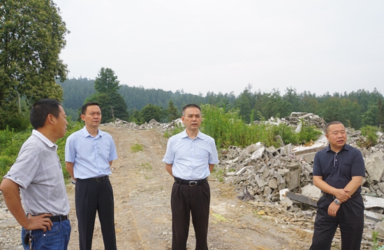 朱用文专题调研城区土地收储工作