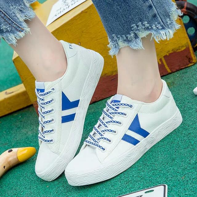 Women's board shoes