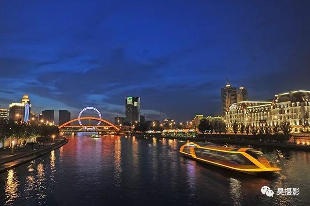 2013年4月,海河游船一览天津美景.王涛 摄