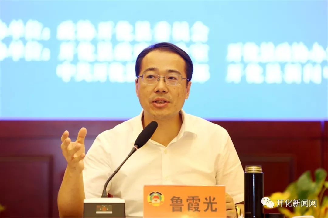 鲁霞光认为,"请你来协商"是一个非常民主的协商平台,全面展现了"衢州