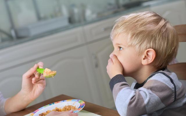                    原创            孩子挑食别不在意，当心是病，发现晚了还会影响智力