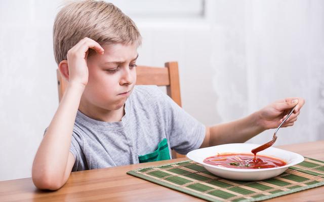                     原创            孩子挑食别不在意，当心是病，发现晚了还会影响智力