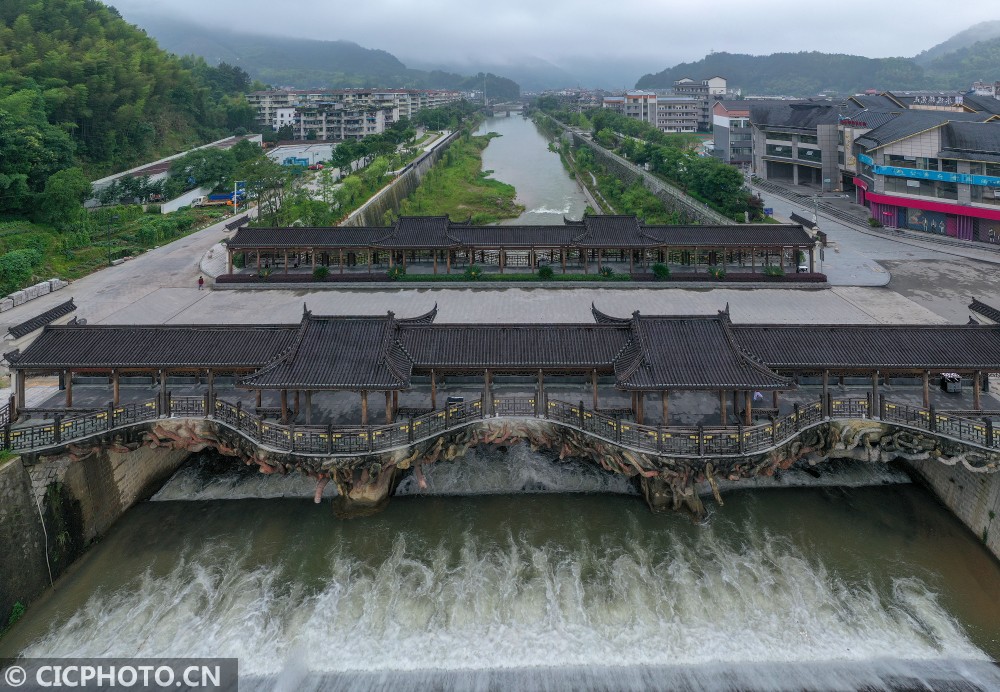 6月24日航拍的浙江省丽水市景宁畲族自治县永定桥.