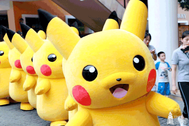 编辑探店时代奥莱被宝可梦占领超人气皮卡丘带你探寻圈粉单品