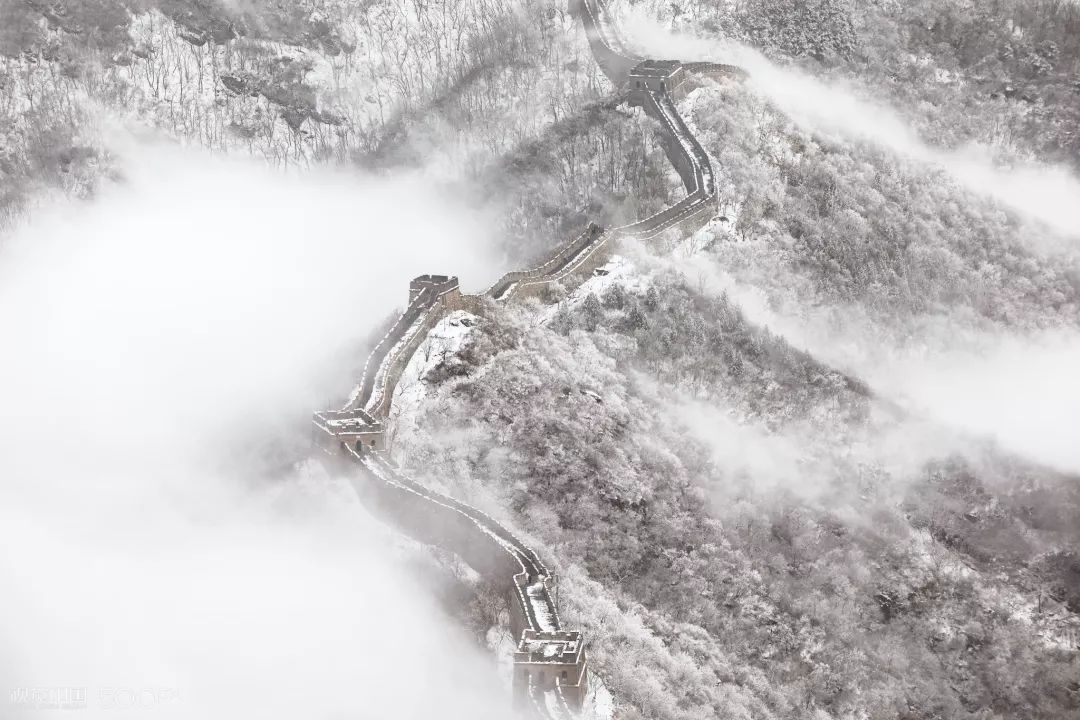 《雪中长城》