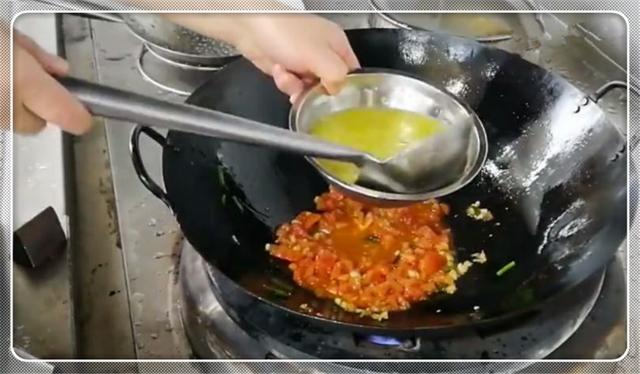 番茄酸汤鱼的家常做法大全 35814db8117241709d0fd30025db9800.jpeg