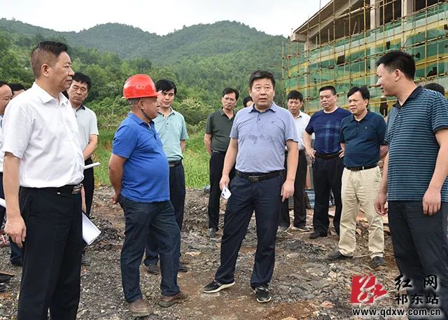 杜登峰调研县强戒所,民政救助中心项目建设情况