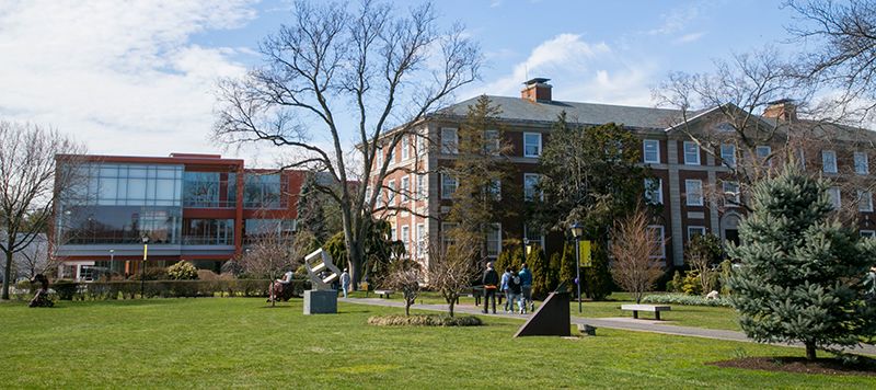 艾德菲大学(adelphi university),1896年建校,是美国一级大学,坐落于