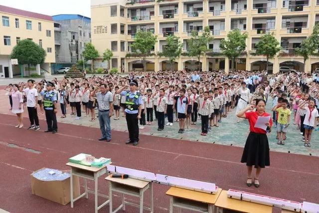 平安校园|健康人生 绿色无毒——禁毒教育活动走进九曲湾小学