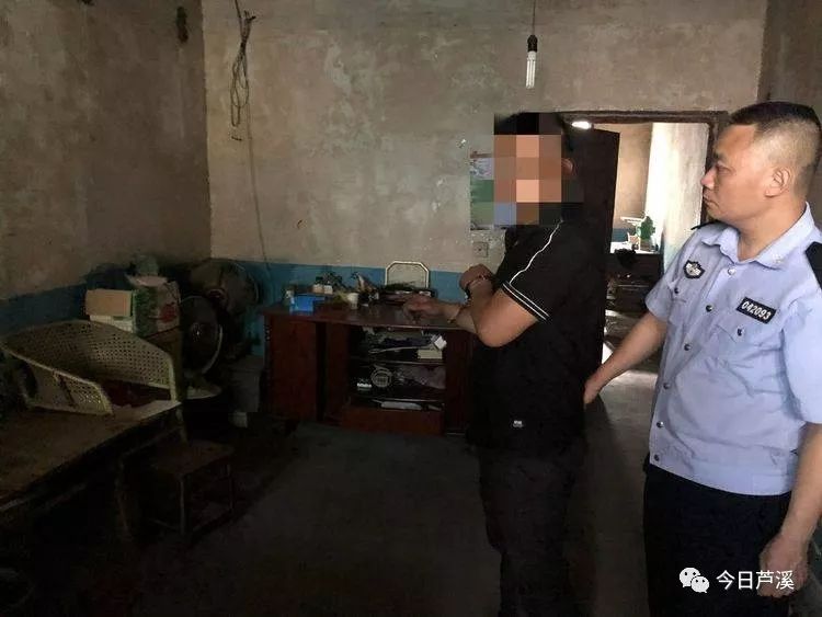 经初步调查,嫌疑人戴某,男,安源区安源镇人,有盗窃和吸毒前科,多次被