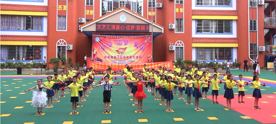 玉林这所小学,火了!