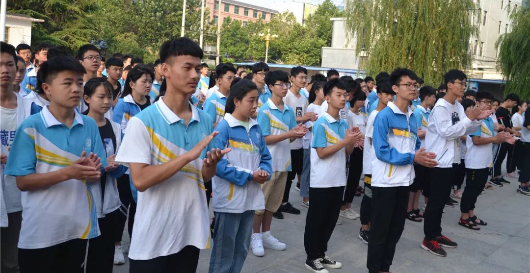 莘县二中隆重举行校园志愿者表彰大会