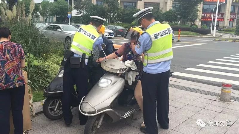 7月起严查!骑电动车上路,再不做这事…罚!