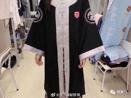 厦门工学院新设计的学士服,你们觉得怎么样?