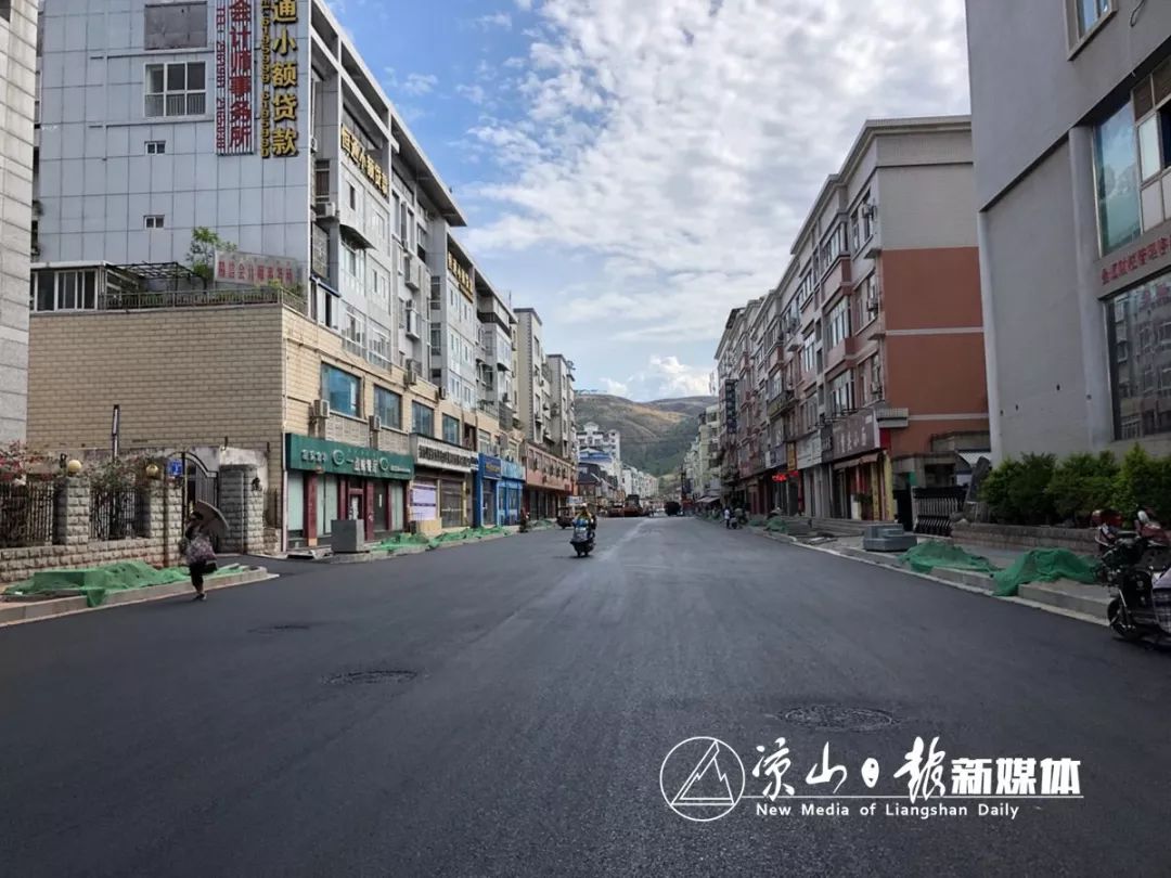 看过来西昌春城西路生态文明示范街恢复正常通行