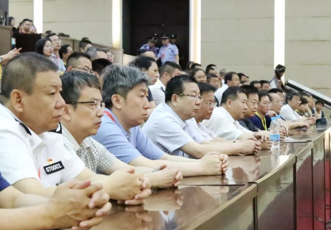 山西最大涉黑案开庭!59人团伙涉案资产过亿……_朱强