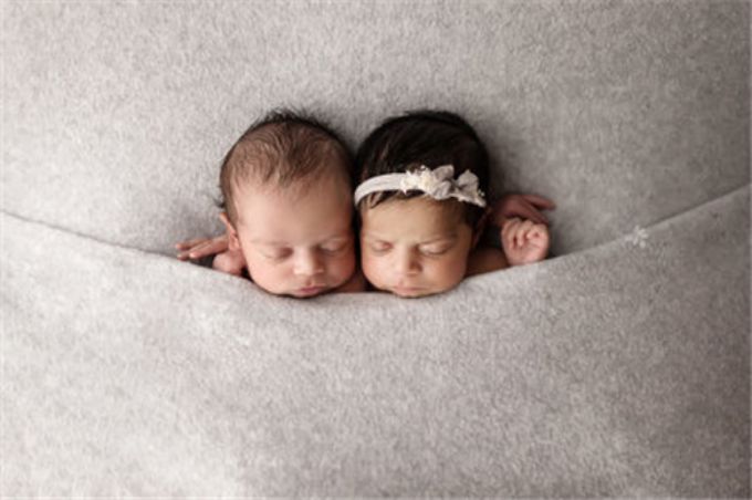 《双胞胎睡眠圣经》解读07：5月龄的双胞胎睡眠特点:圣经共几对双胞胎