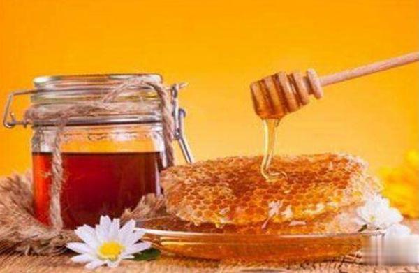蜂蜜水的功效和作用大全 4878dbb6d139461d993b5d9cb3effdc5.jpeg