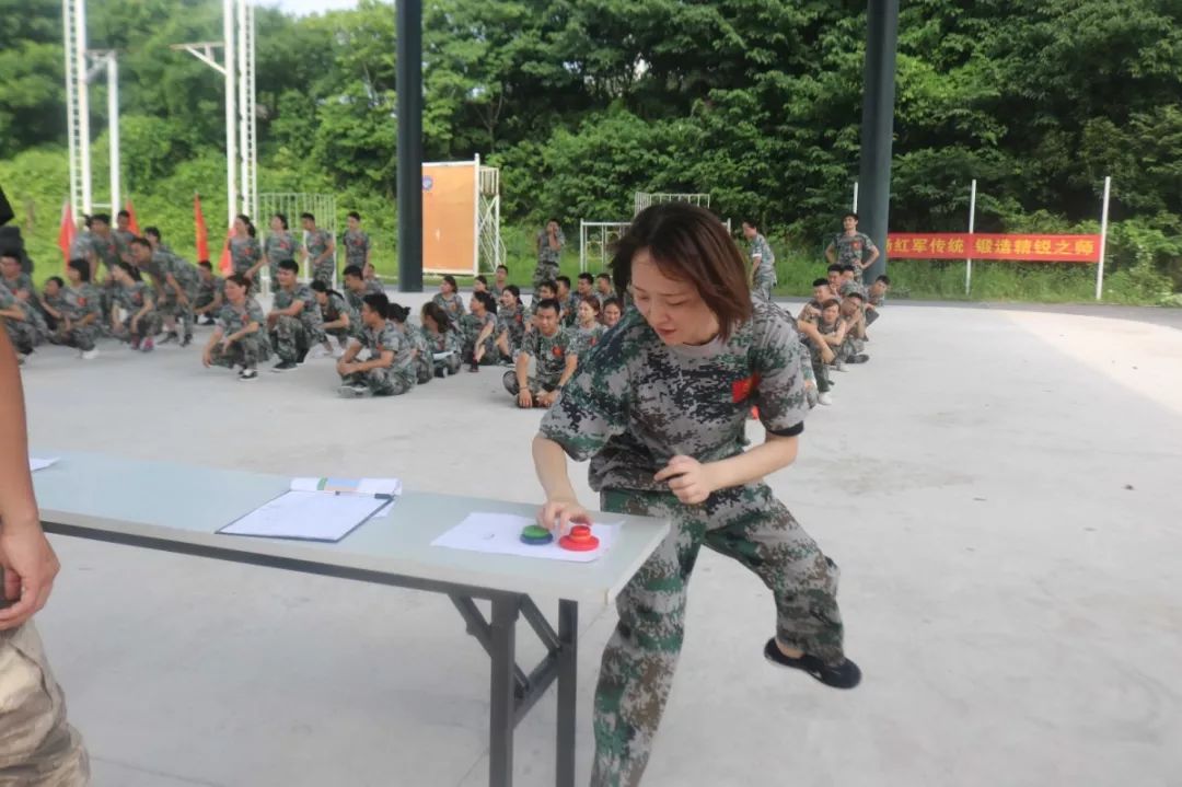 燃爆衡阳第1支战狼队亮剑国防教育基地