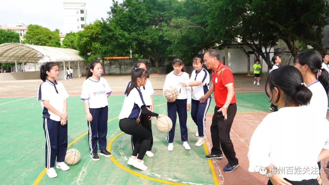 奋进中的安流中学