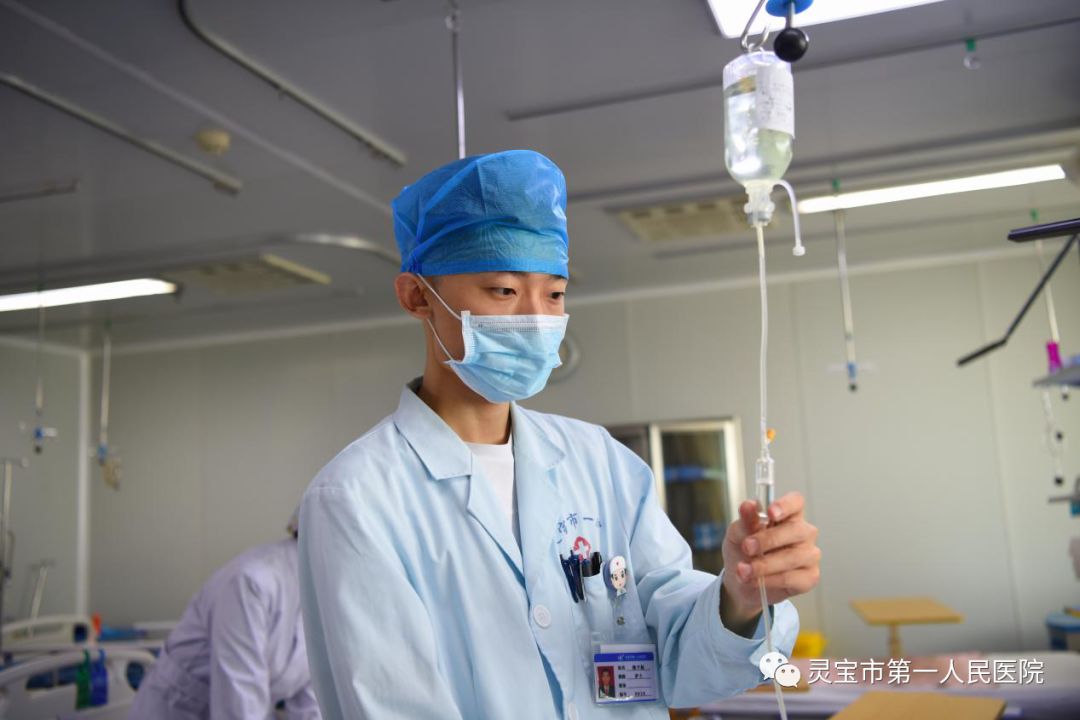【灵一医风采】重症医学科里的"90后"男护士