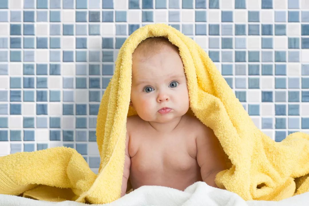                     孩子爱出汗，是体虚还是缺钙？绝大多数宝宝是这个原因！