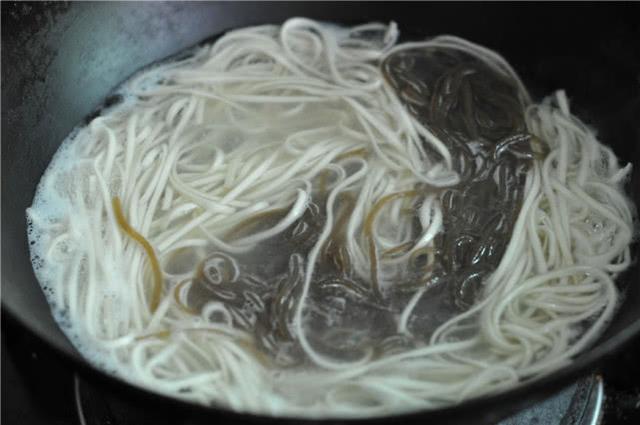 减肥餐厅饿肚子啦!早餐这样吃,腰围变小了,穿啥都美美脂减肥低不用餐图片