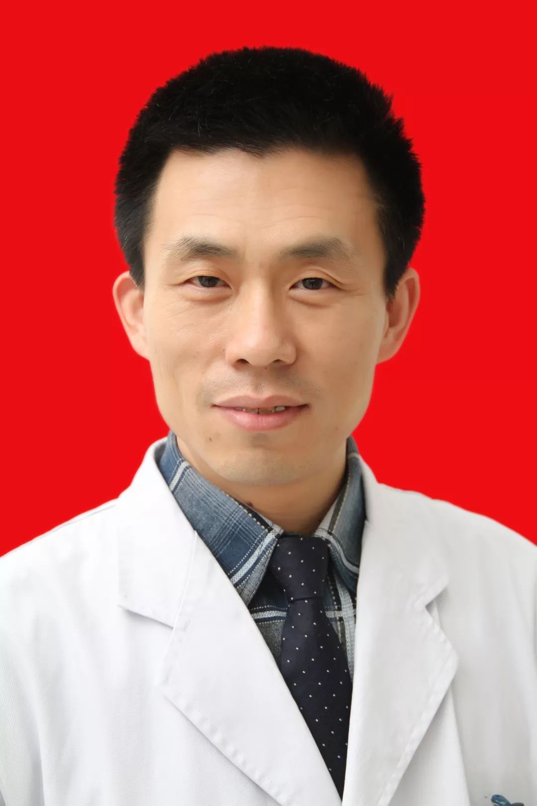 李明海 副主任医师医学学士，副主任医师。从事内科临床工作20余年。于2005