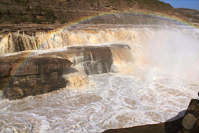 飞跃黄河壶口 9fb924ab85404cdfad32421fddd8c50f.jpeg