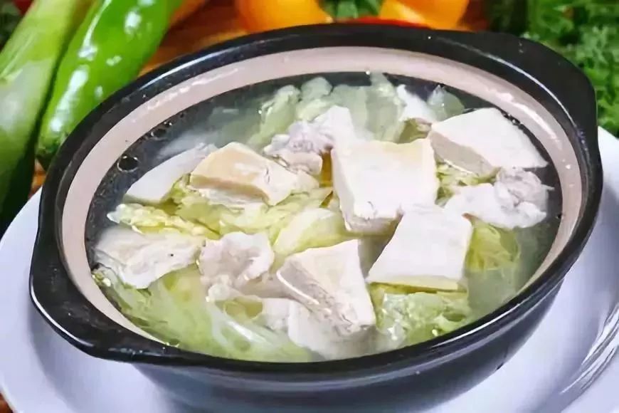 豆腐汤的家常做法，口感细腻爽滑，味道鲜美！|细腻的口感