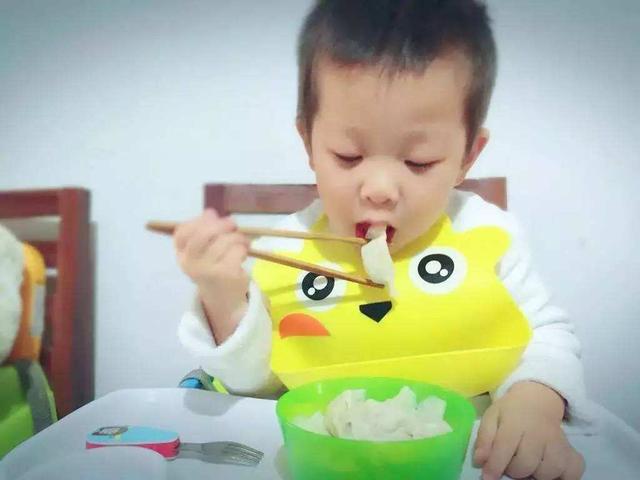                     原创            宝宝挑食偏食，除了补锌，还有这3个方法宝妈们可以试试