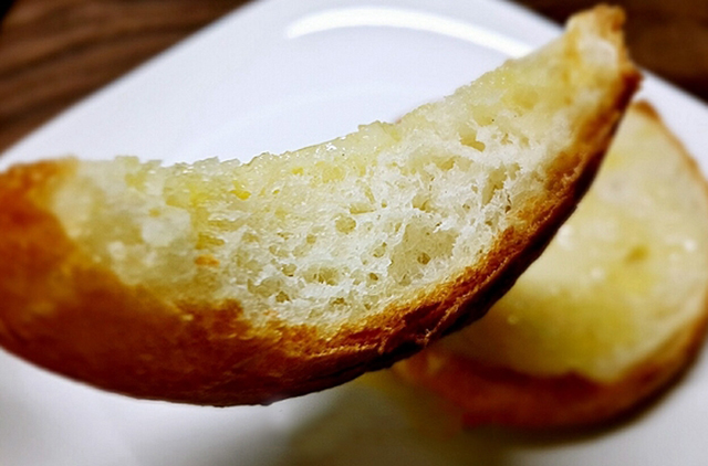 面包糠 [想吃面包不用出去买，自己在家就能做，健康无添加，孩子吃得放心] 