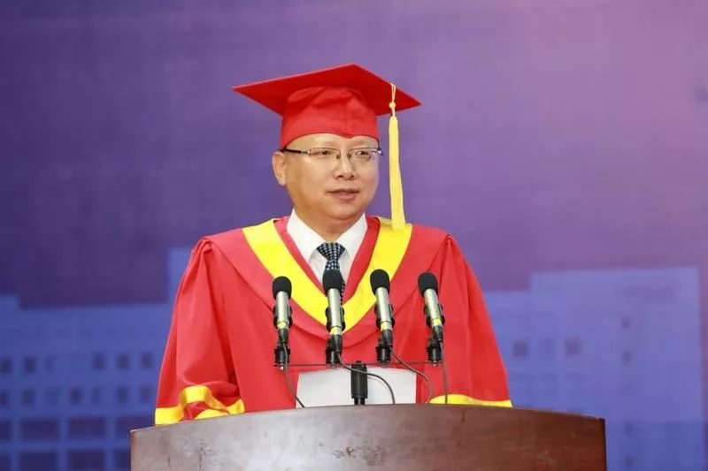 东北财经大学2019届研究生学位授予仪式隆重举行_东财