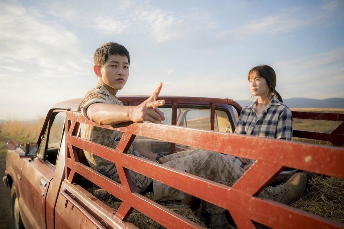 梦中的纠葛，解析为何在幸福婚姻中仍会梦见伴侣与他人亲近