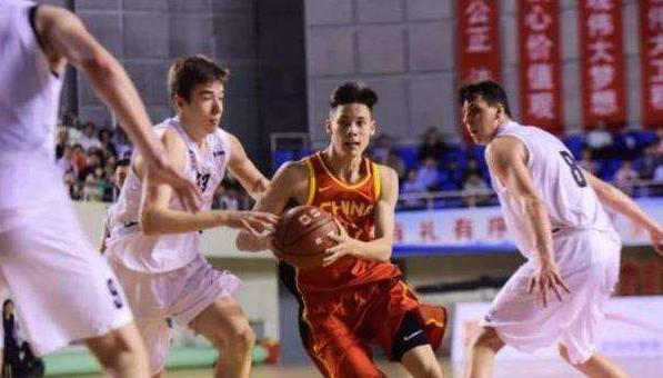 易建联宣布退役时间是哪一年 eeea694c12e64409b73df8f6d2a7a777.jpeg