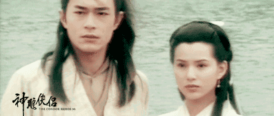 当时李若彤所饰演的小龙女,与古天乐所饰演的杨过是人们心中的金童