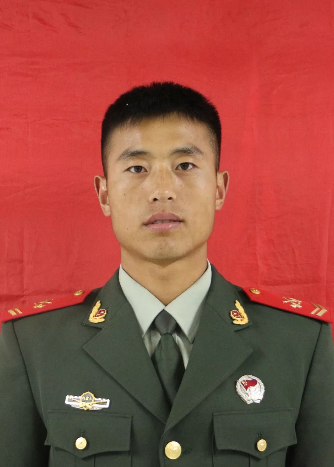 韩玄玄,男,汉族, 1991年12月生,中共党员,武警内蒙古总队机动支队特战