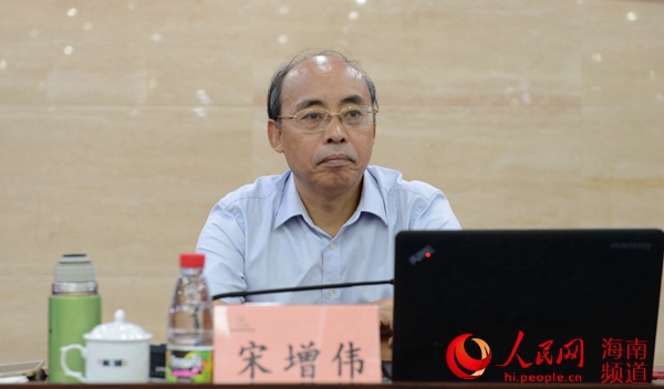 海南大学政管学院教授宋增伟辅导海南省国资委班子成员,副巡视员,省