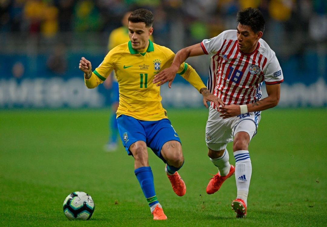 巴西0(4)-0(3)巴拉圭 下半场, 菲利佩被阿莱士-桑德罗替换下场.