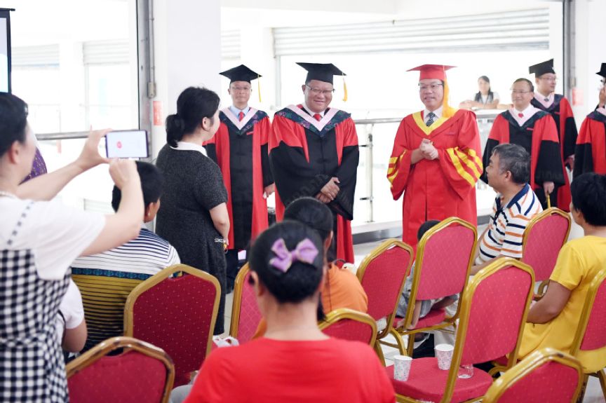 广西师范大学2019届研究生毕业典礼暨学位授予仪式圆满举行