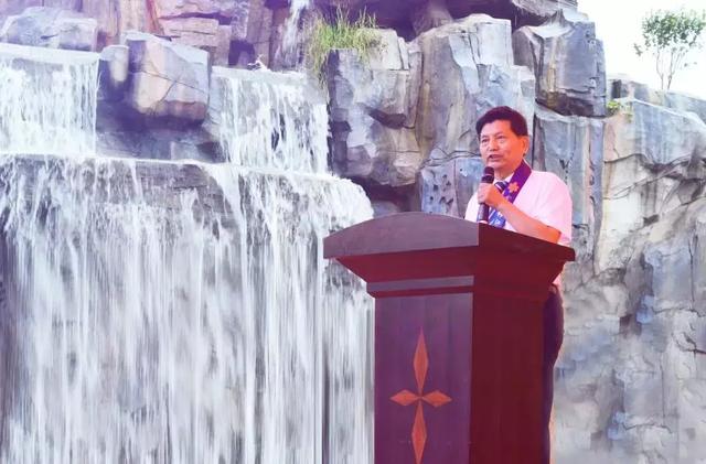 活动开幕当天,中共修水县委常委,工业园党委书记张立军,江西省食品