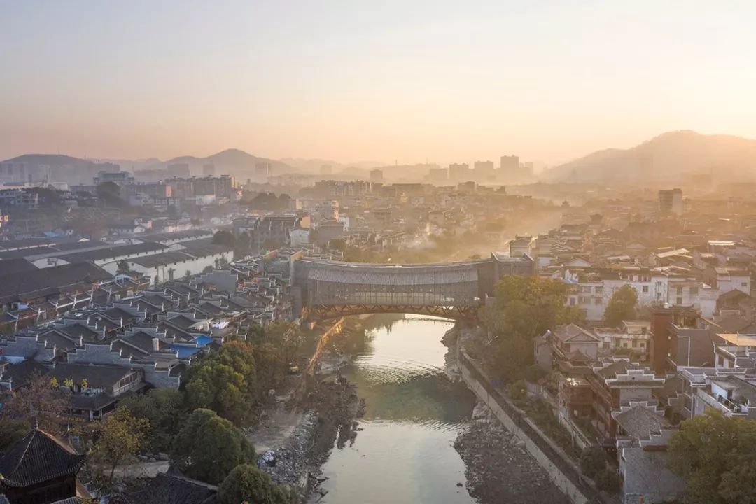 吉首市人口有多少_湘西八大县市GDP新鲜出炉,增速最快的城市不是吉首而是..(3)