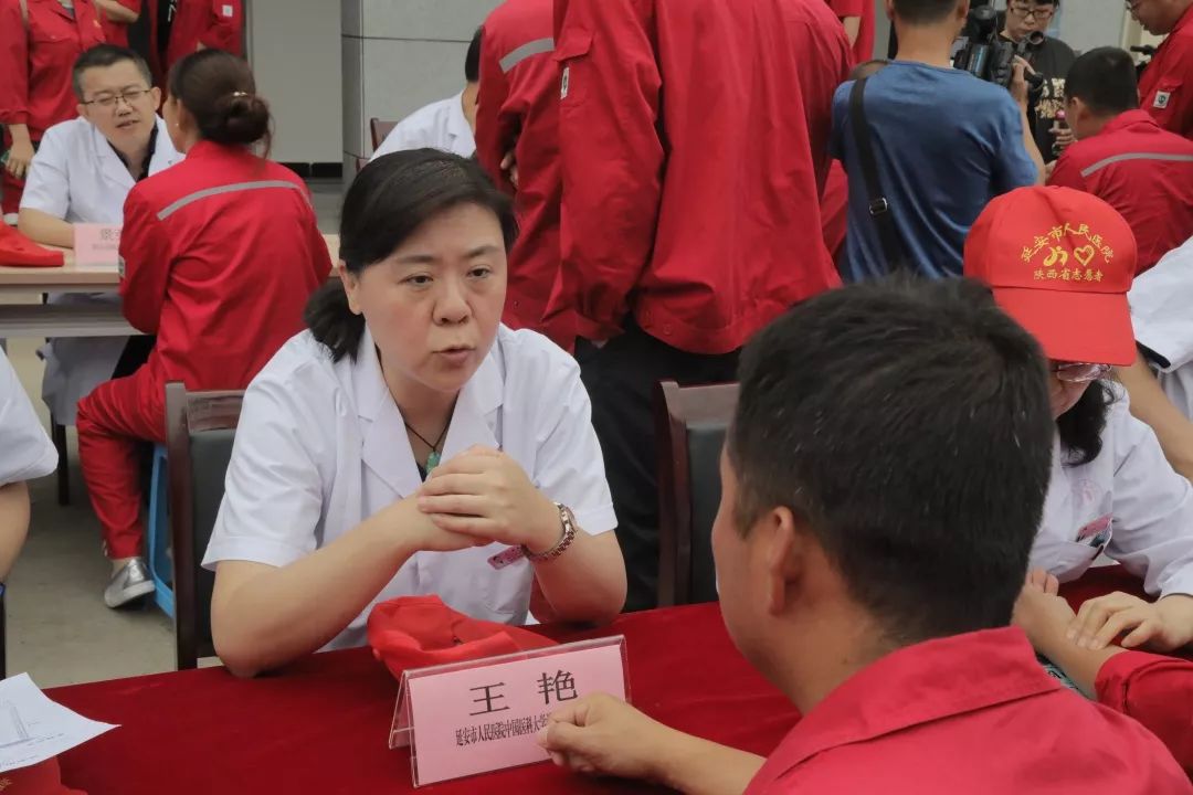 中国医科大学妇产科严丽梅教授骨科王丰教授↓中国医科大学中国医科