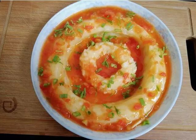 西红柿炒土豆 土豆和西红柿不要炒着吃了，放在一起这样做，简单又好吃！